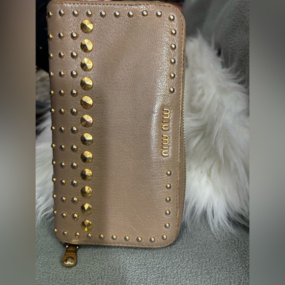 MIU MIU ZIPPY WALLET - Picture 13 of 16